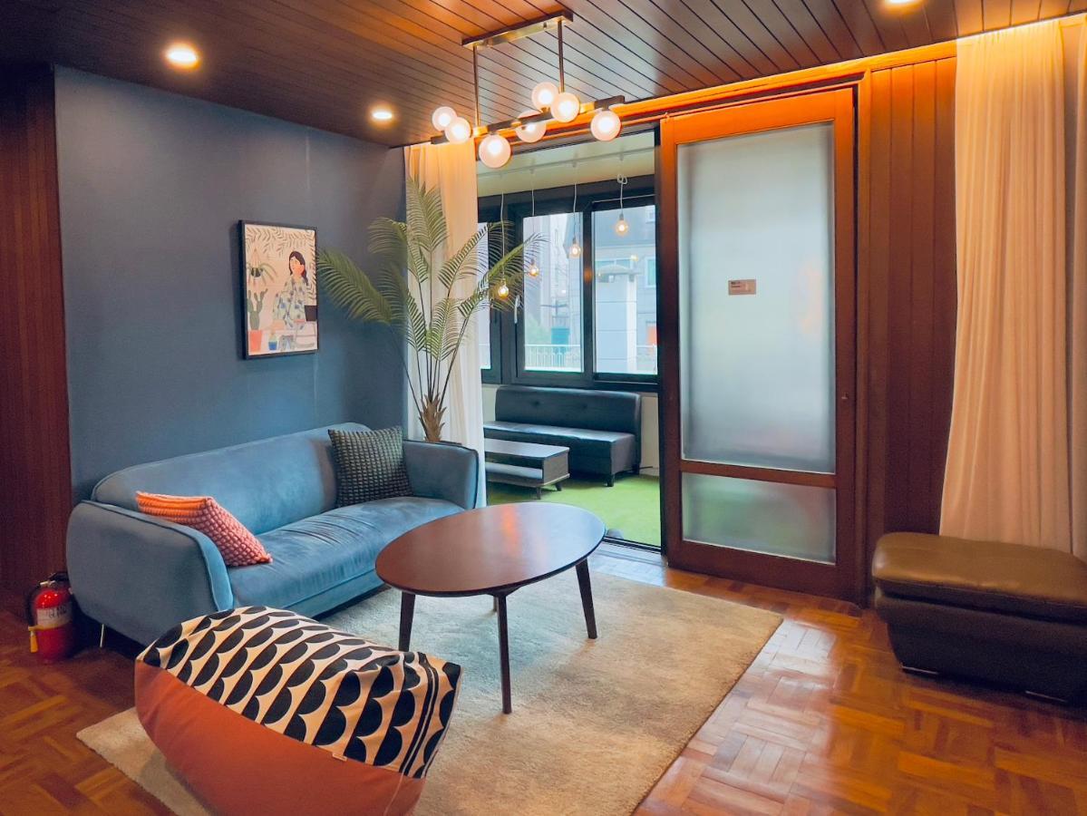 Oyo Hostel Myeongdong 5 Сеул Экстерьер фото